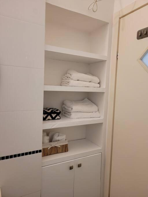 Arnon Apr Gordon Area Apartment Tel Aviv Bagian luar foto